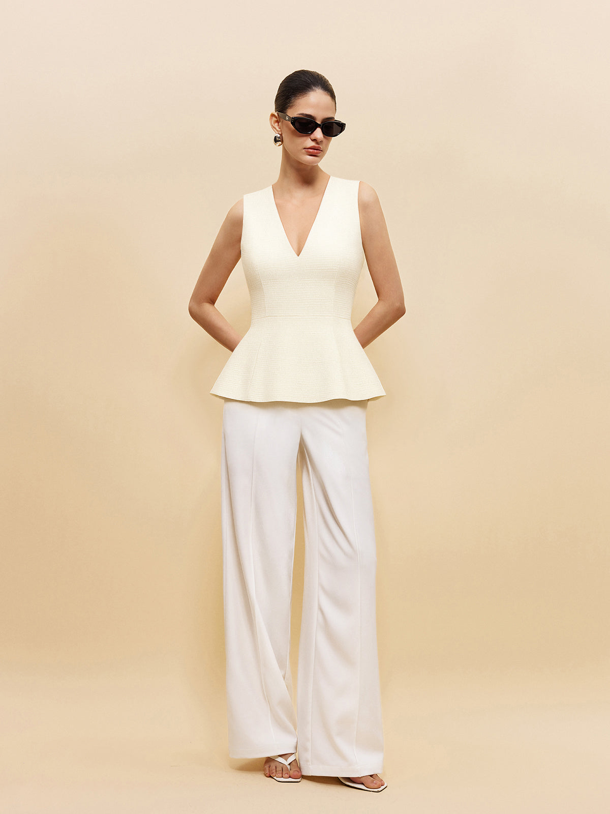 Dokulu V Yaka Kabarık Üst