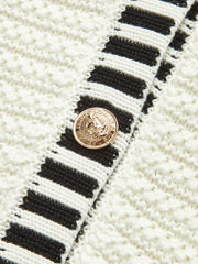 Düğmeli Çizgili Örgü Yelek