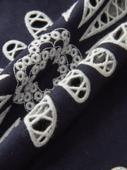 Çiçekli Nakışlı Bluz