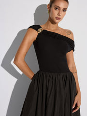 Asimetrik Omuzlu Cepli Maxi Elbise