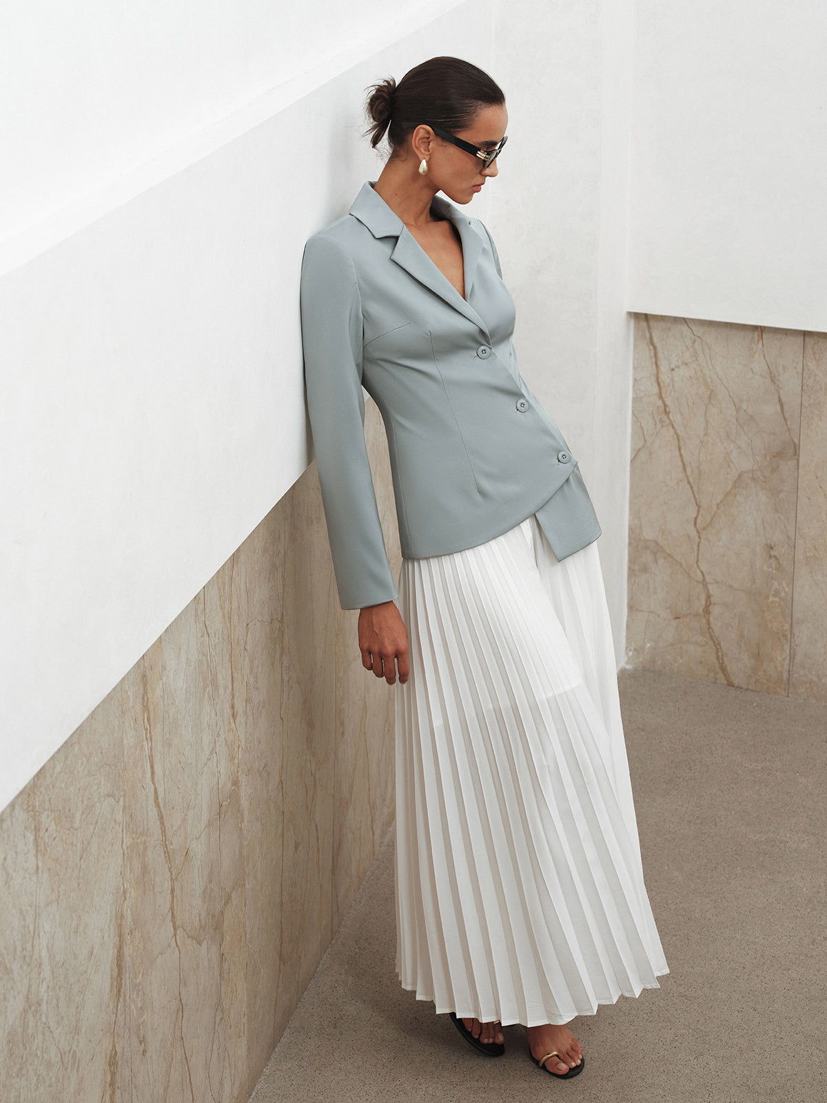 Asimetrik Düğmeli Dar Kesim Ceket