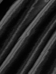 Metal Detaylı Saten Dik Yaka Kolsuz Bluz