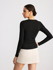 Anahtar Deliği Düğmeli Tişört