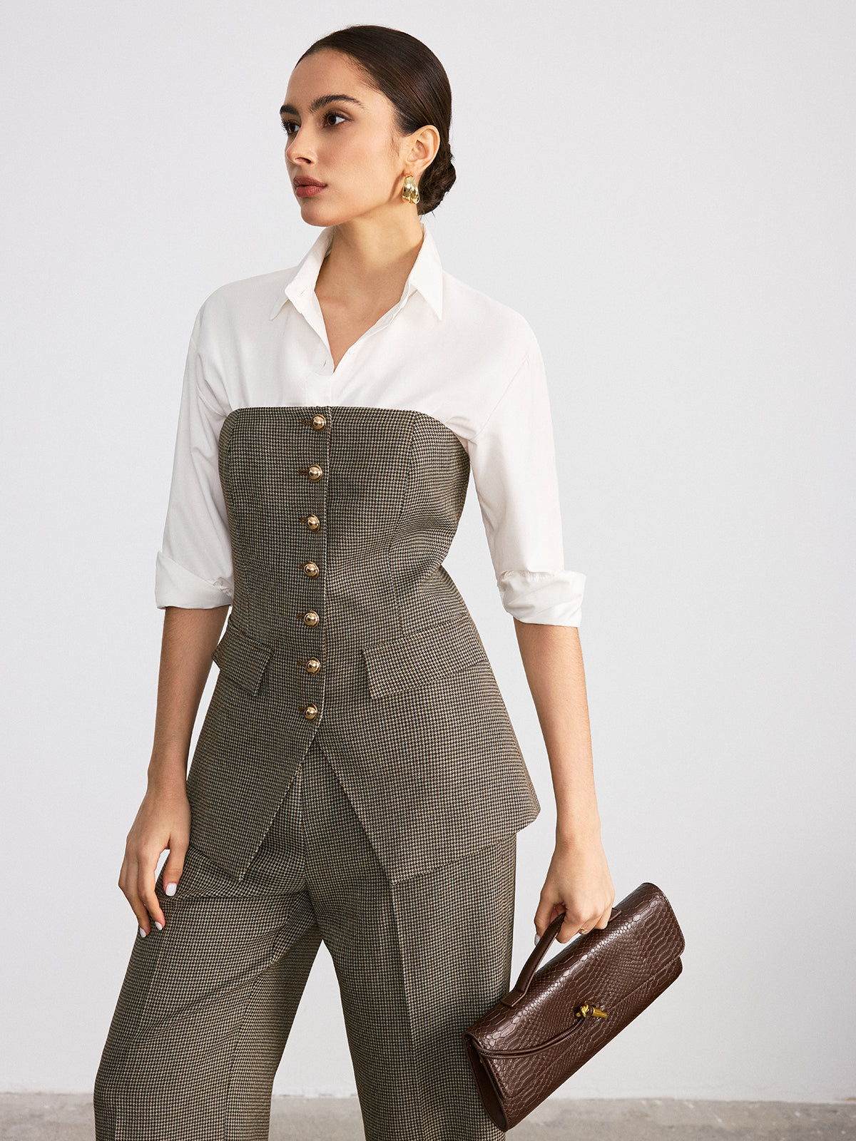 Köpek Dişi Desenli Kolsuz Düğmeli Üst