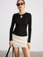 Anahtar Deliği Düğmeli Tişört