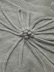 Çiçek Aplikeli Triko Yelek