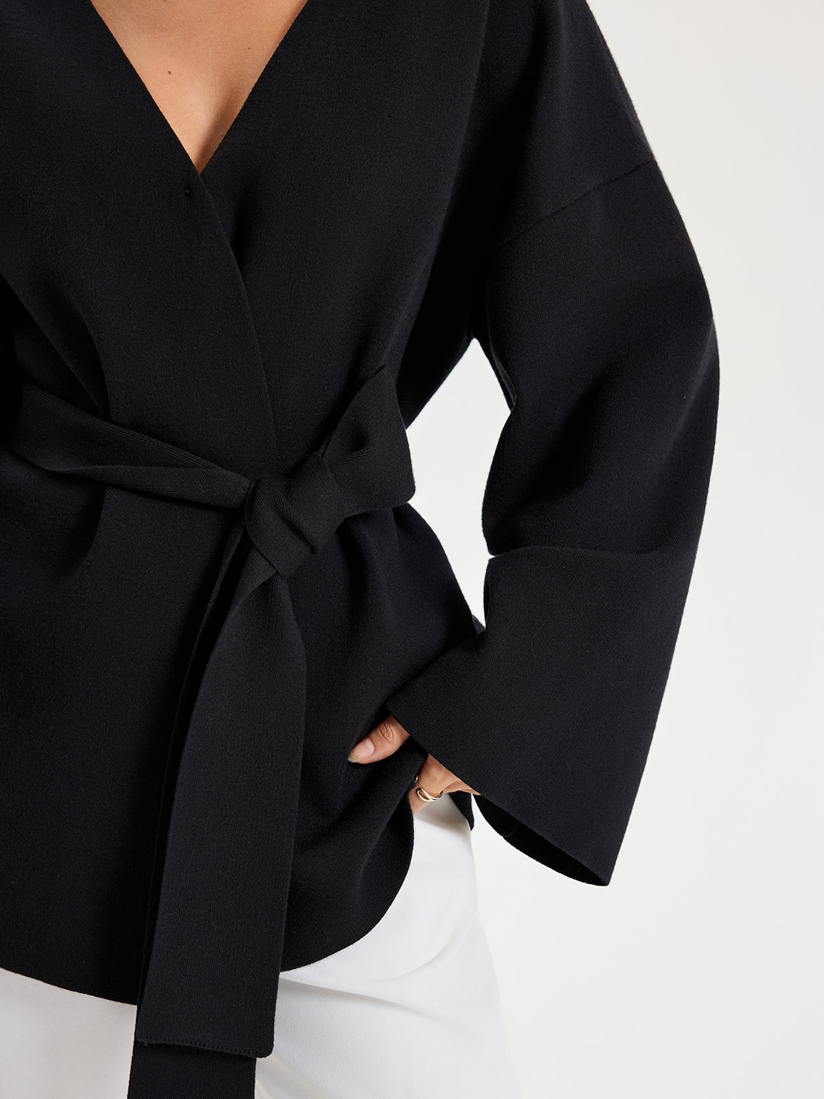 Kemerli V-Yaka Kimono Hırka