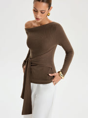 Geniş Yaka Asimetrik Bluz