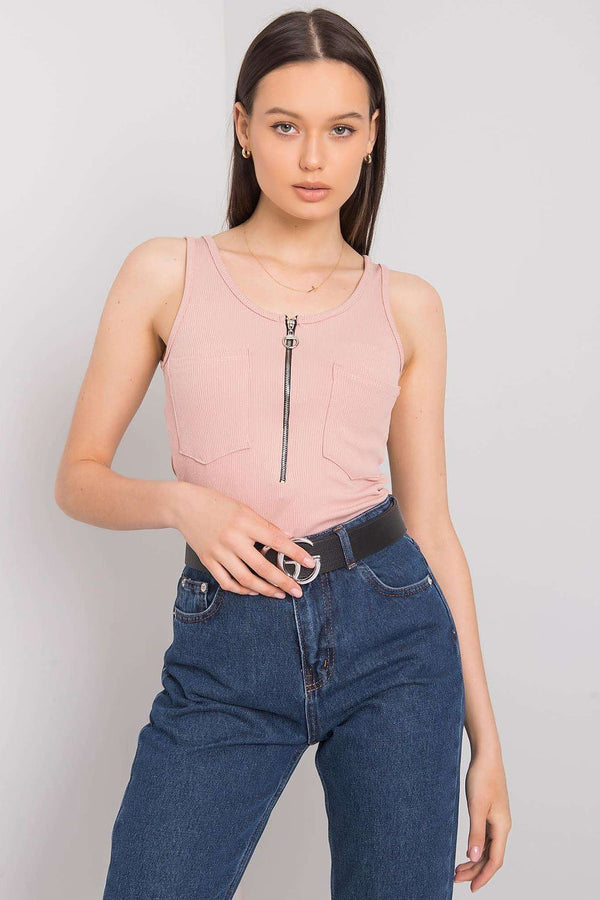 Modern Omuz Askılı Yuvarlak Yaka T-shirt